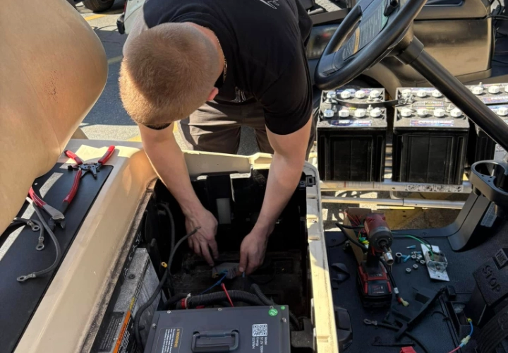 Stojí lithiové baterie pro golfový vozík Club Car za upgrade?